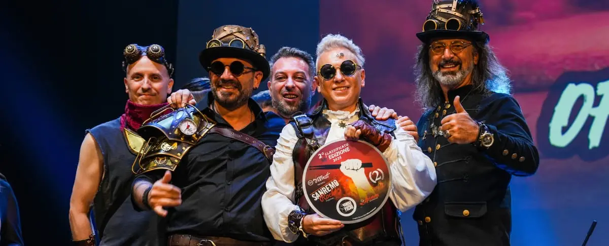 FABRYGORE & THE STEAM BAND